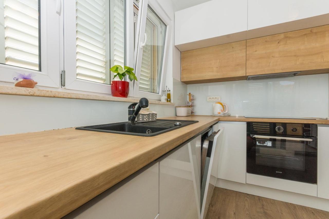 Adria Krk Apartment Krk Town Eksteriør billede